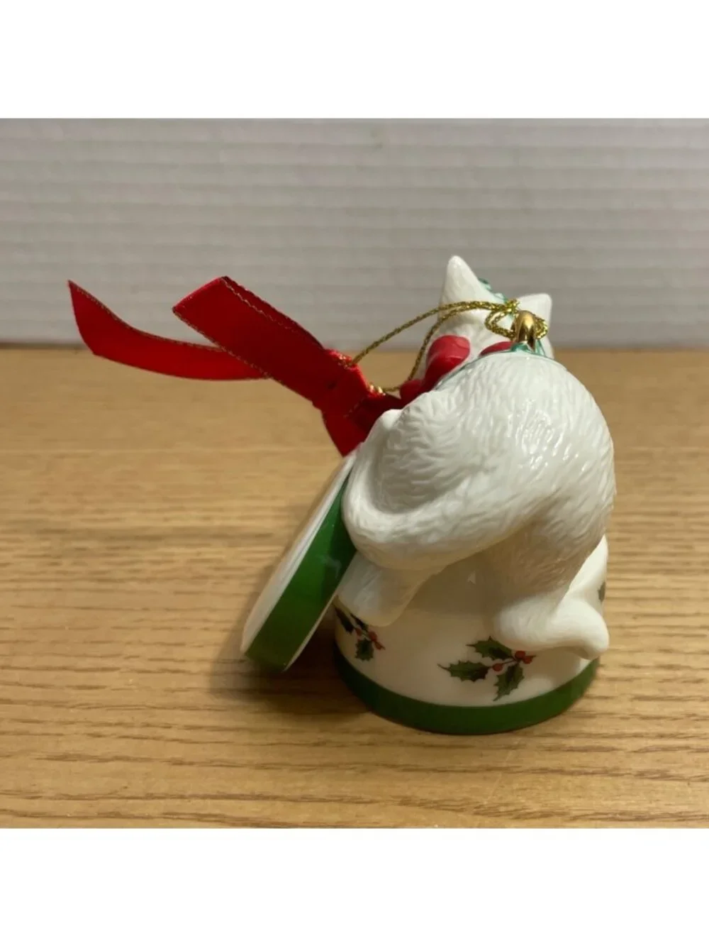 Spode Christmas Tree Cat Kitty Ornament w Lights and Red Bow Ceramic 3.5 Inches